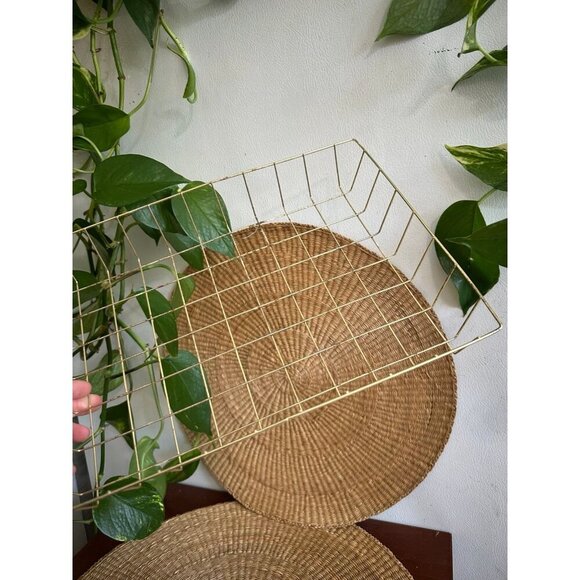 Gold lightweight wire basket - Picture 6 of 9